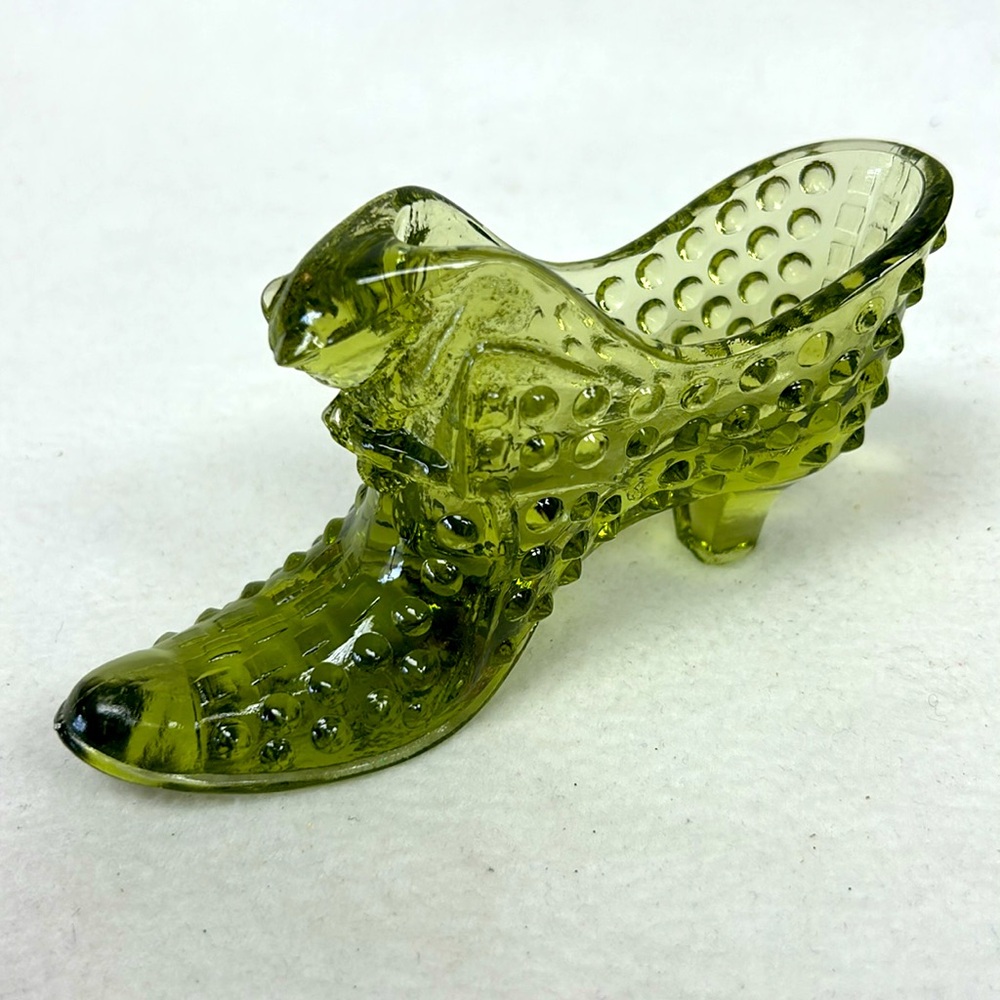 Vintage 1960’s FENTON  avocado green hobnail glass 6” high heel  shoe
